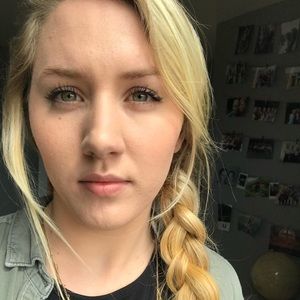 Meet your Posher, Macayla